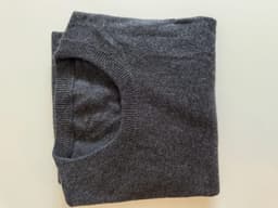 Charcoal_Cashmere_sweater_Men view 1